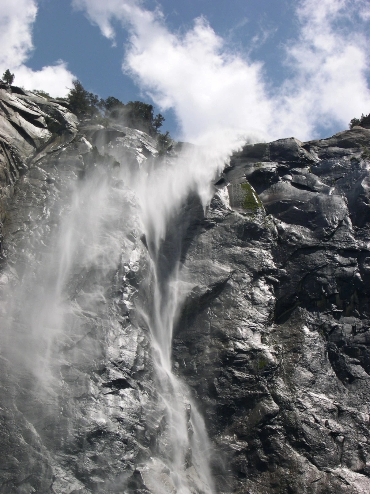 Bridalveil Falls.