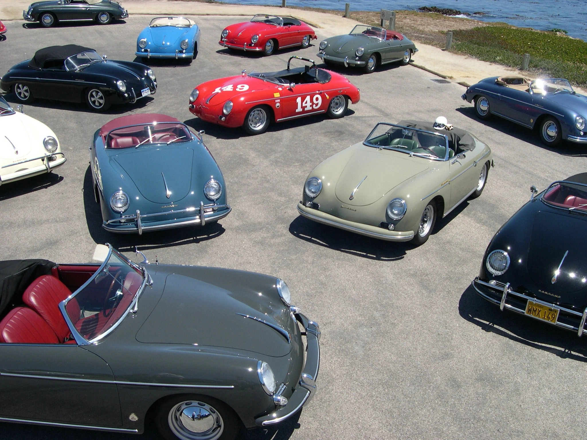 The Roadster and siblings pose for their glamour shot.