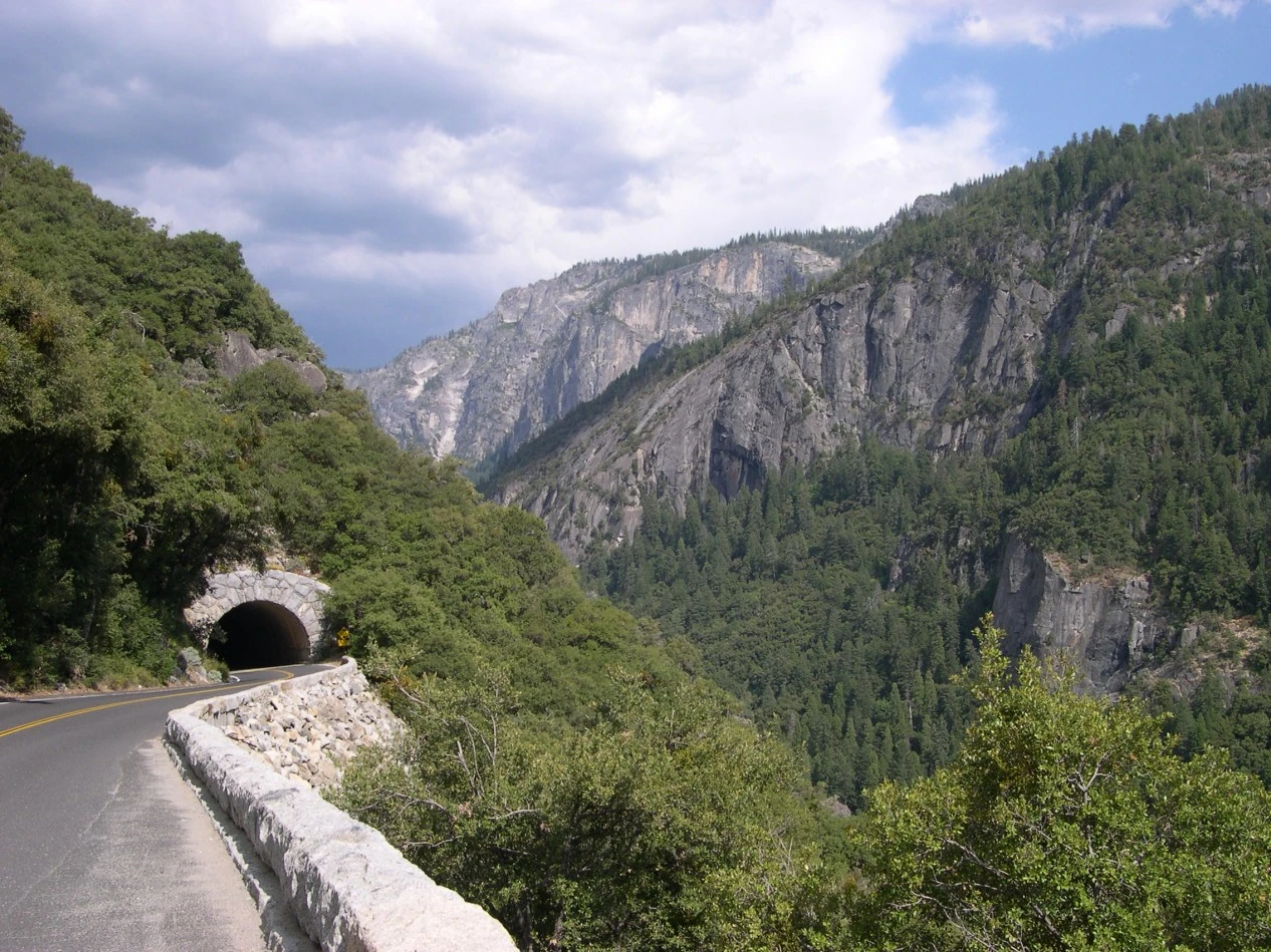 Tunnel enroute to Wawona & Giant Sequoias.